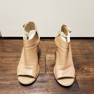 Steve Madden Beige Open Toed Heels